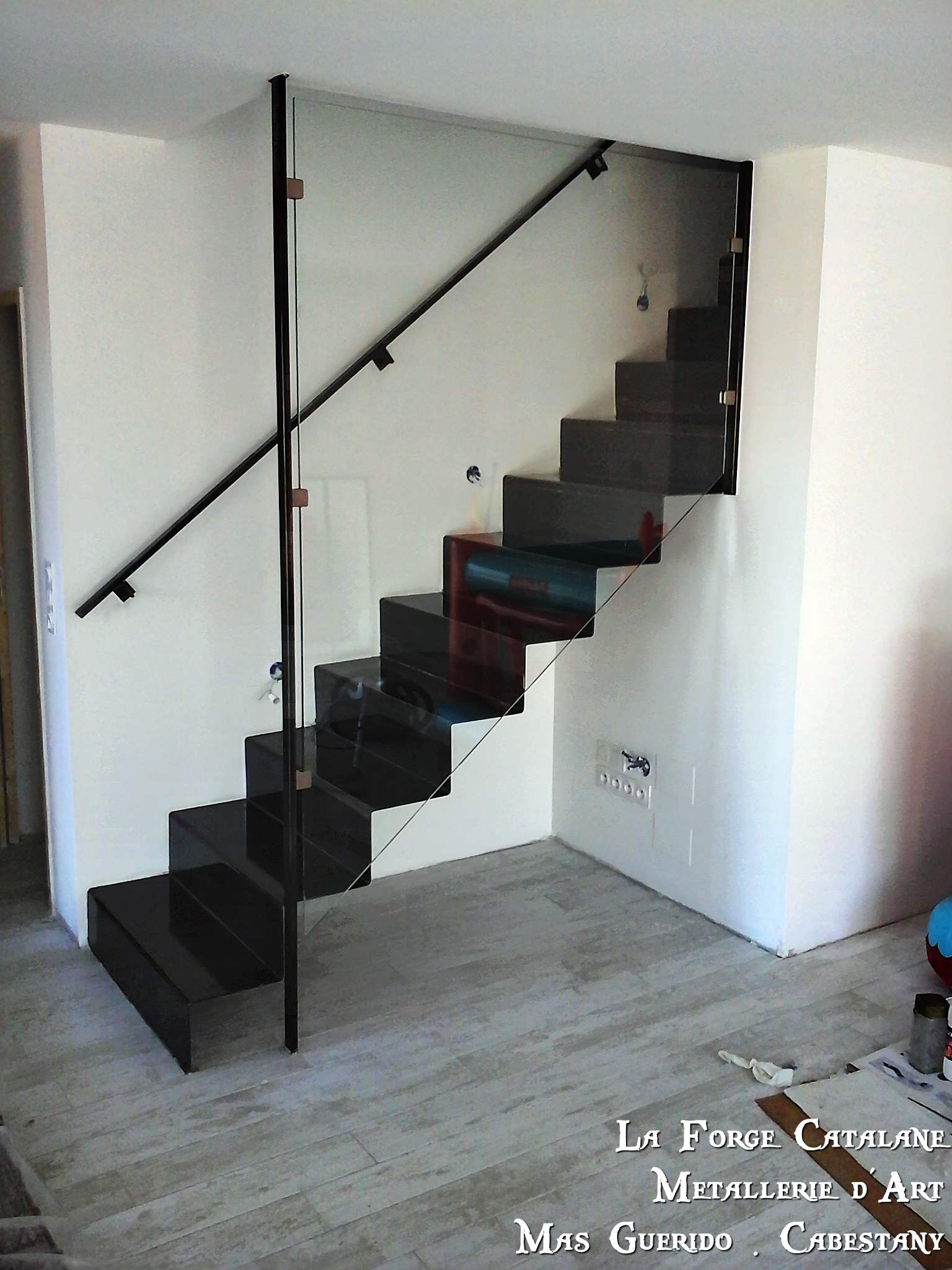 escalier tole pliee rampant en verre forge catalane (4).jpg